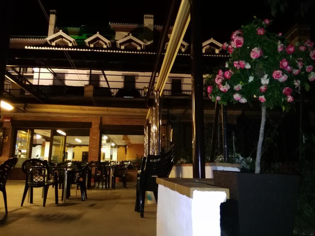 Hotel Rural Huerta Del Laurel モナチル エクステリア 写真